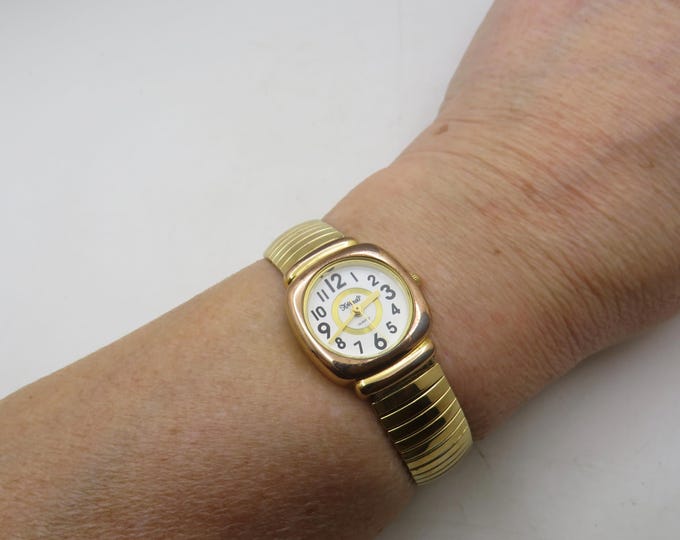 Vintage expanding Watch gold Dress Watch (B9)