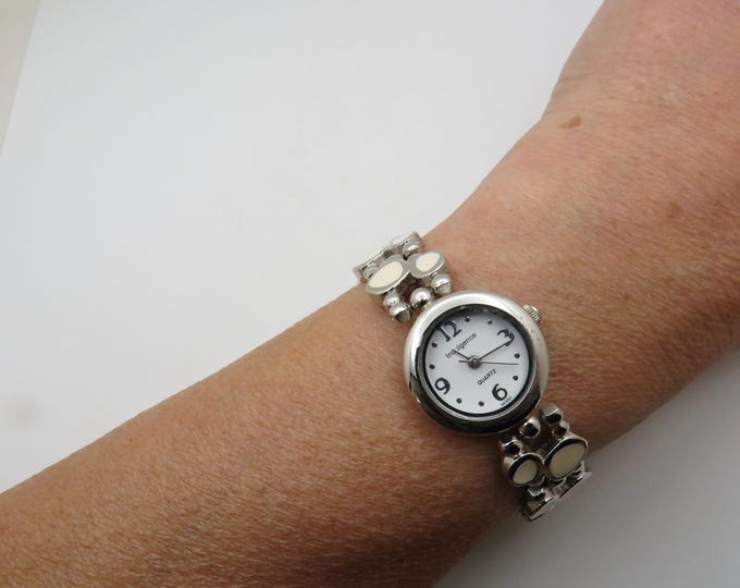 Vintage watch / fashion Watches / Undulance / Gift for her / 7.5" wrist.  (a20)
