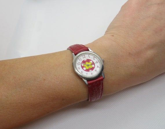 vintage watch / classic womens Watch / flower watch / 90s watch / quartz watch / silver watch / vintage ladies /
