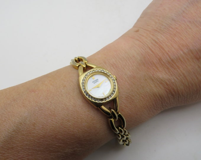 vintage watch / Citizen Quartz womens watches / 7" wrist size / japan watch / vintage Watch / watch / ladies watch d22