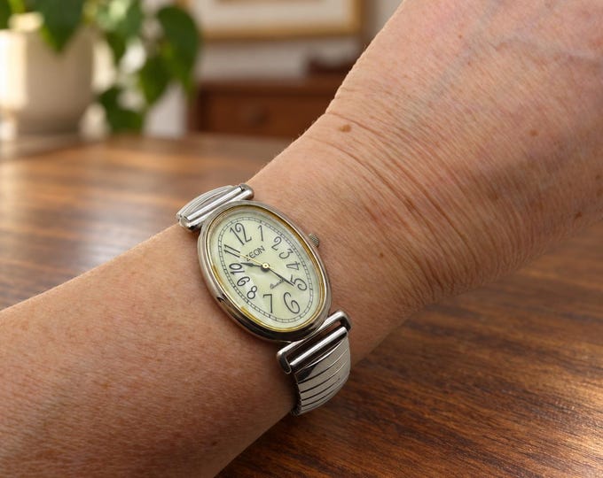 Vintage Zeon Quartz Watch - Oval Stainless Steel Dress Watch a29