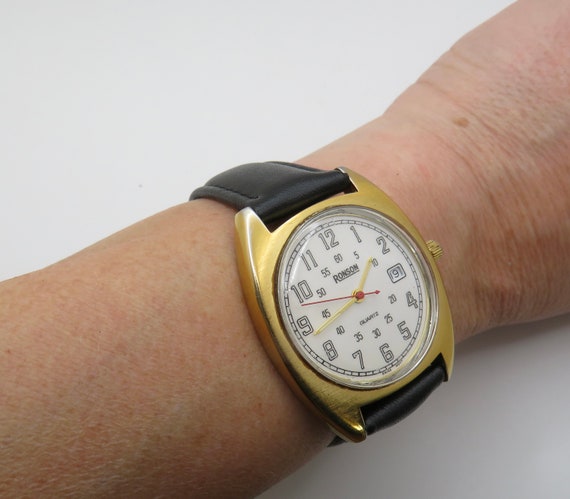 Vintage watch / Swiss watch / sports watch / gents watch Field edition / leather  / vintage / Gents watch (E10)
