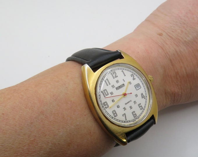 Vintage watch / Swiss watch / sports watch / gents watch Field edition / leather  / vintage / Gents watch (E10)