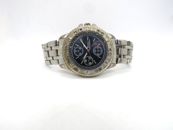 Vintage watch /  Henleys watch / quartz watch / blue dial metal watch / vintage  / watch