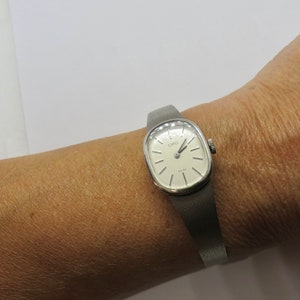 vintage Swiss watch company / gift for her / vintage wrist watch / mechanical  watch / vintage watch / vintage 50s / womans  watch (A6)