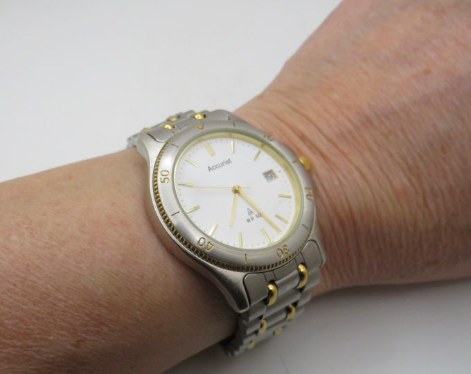 Vintage Sports watch / Quartz watch / watch / vintage gents Watch / large 8" wrist  (R20)