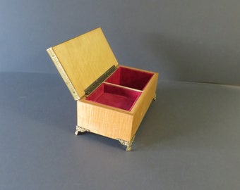 Vintage wooden Musical box / 1970s inlaid wood / VINTAGE / music box / A musical box
