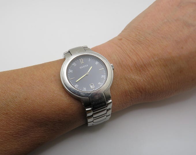 Vintage sports watch / gucci watch / vintage gents Watch / 7.5" wrist / vintage sport  / gift for him (n13)