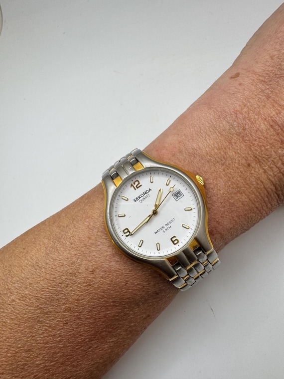Vintage  gold plate bi-metal watch / vintage gents Watch / vintage sport  7.6" wrist  (u14)