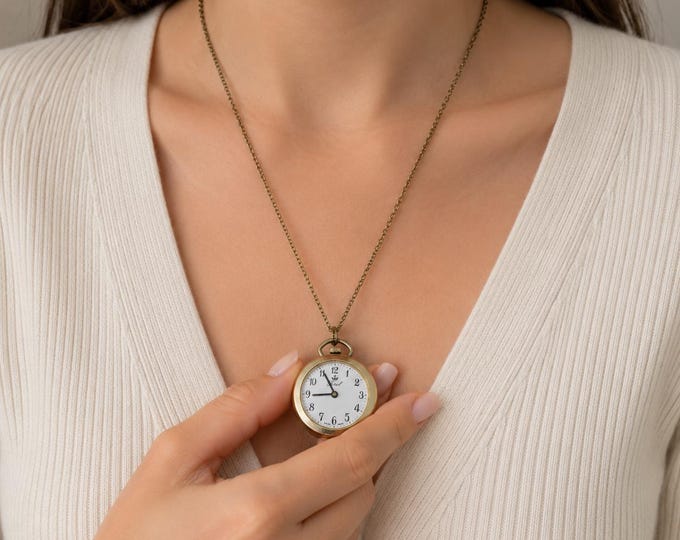 Vintage pocket watch mechanical watch / hunter Dress Watch /  ladies Watch /  Gift for her