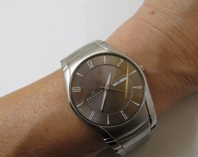 vintage Skagen bracelet watch / brown dial / vintage gents Watch / vintage / mens watch gift for him / v14