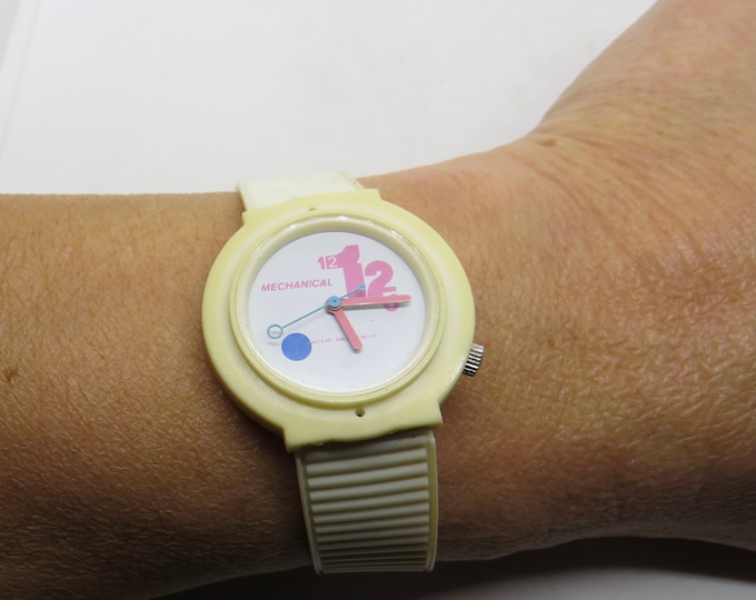 Vintage mechanical sports watch / womens rubber Watch /  ladies Watch /  Gift for her