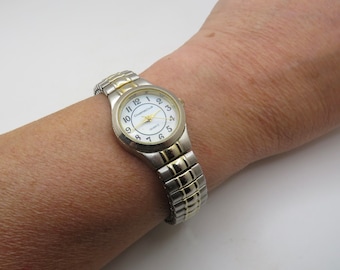 Reloj vintage / Reloj de cuarzo / muñeca grande / Reloj de mujer / reloj ampliable / reloj / regalo para ella (c27)