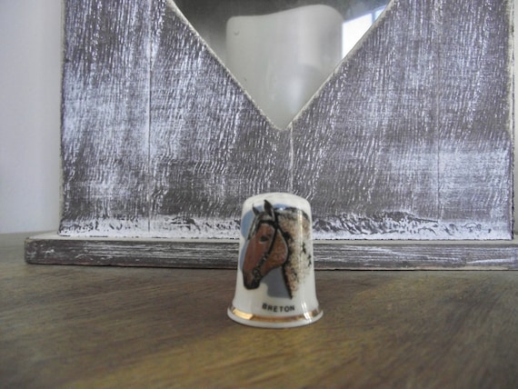 Vintage thimbles / birchcroft breton / beautiful Fine Bone China / bone china England made / H10
