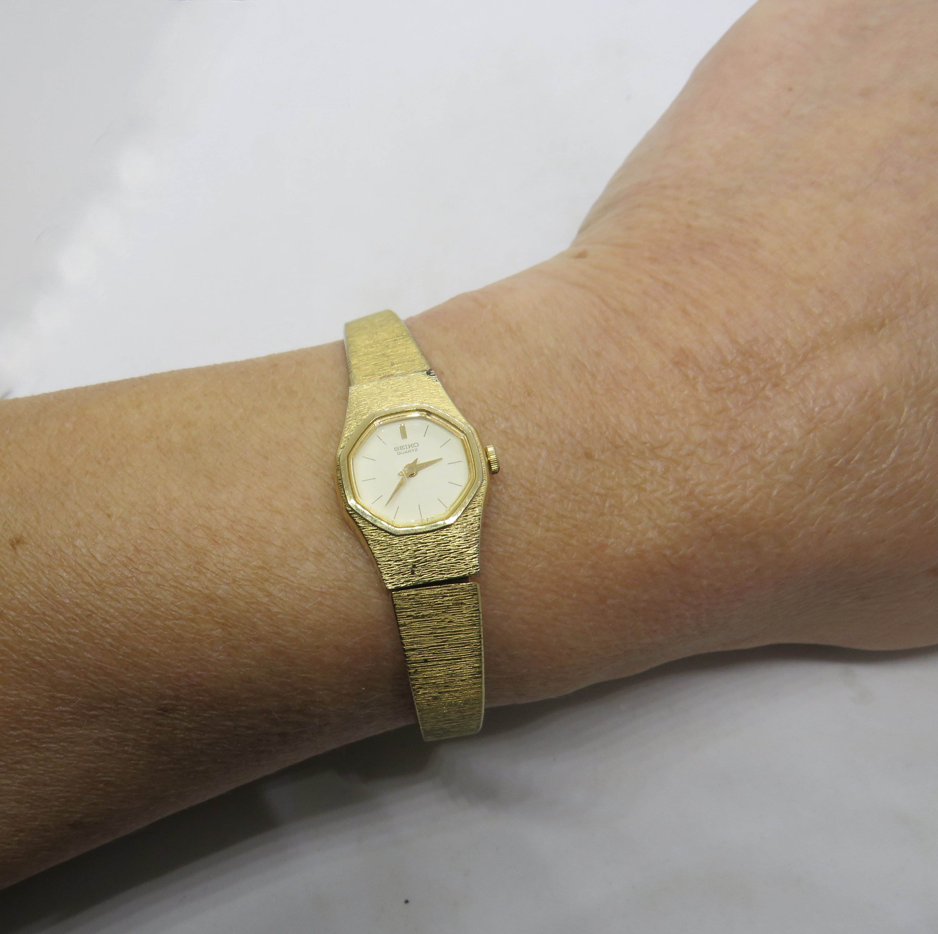 Vintage Seiko Gold Dress Watch / Quartz Watch / Etsy