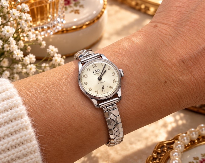 vintage Swiss uno watch company / gift for her / vintage wrist watch / mechanical  watch / vintage watch / vintage 50s / womans  watch (A1)