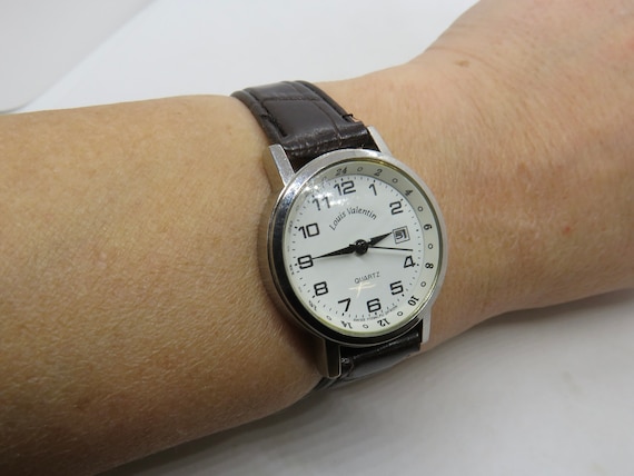 Vintage watch / date watch / White dial Quartz watch / womens Watch /  ladies Watch /  Gift for her