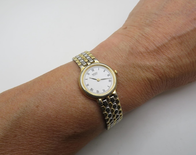 Vintage seiko watch / Gold two tone Watch / 6.7" wrist size / watch for her / Vintage watch / watch / womans watch / vintage ladies  (x3)