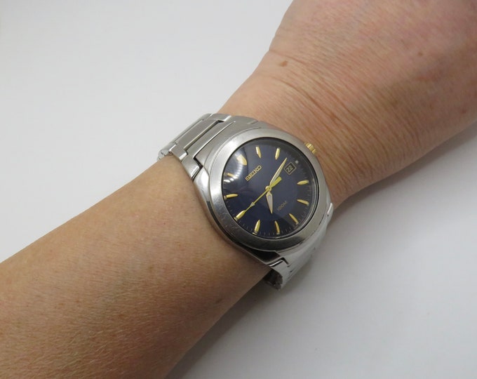 Vintage seiko watch / sports watch / stainless Quartz watch / gents Dress Watch /  Watch / Gift for him (H4)