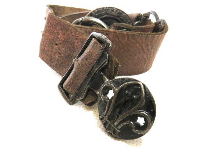 Vintage Boy Scouts Buckle / BP / Be prepared / 1950s Leather Belt / Vintage Be Prepared World Badge