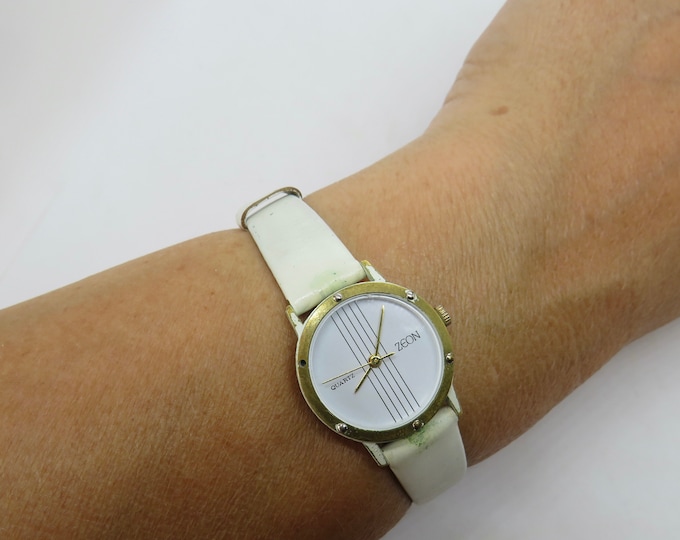 vintage dress watch / Zeon classic ladies Watch / beautiful vintage gift / quartz watch / white watch / watch / vintage ladies / watch