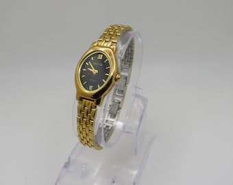 Vintage Watch / Quartz Womens Watches / Vintage Wrist Watch Vintage Watch / Quartz Womens Watches / Vintage Wrist Watch