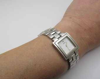 Vintage tank watch / Seiko watch /  Quartz rectangle watch / Ladies Dress Watch / fashion Watch /  Gift for her (i24)