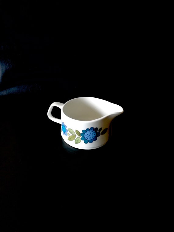 J&G Meakin Studio large gravy Boat /  TOPIC Pattern / Alan Rogers vintage Sauce /Gravy /Custard Boat
