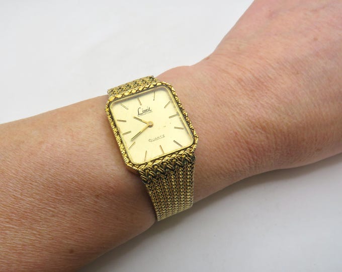 Vintage rectangle watch / tank Watch 8" wrist max  / gold watch / quartz watch / Vintage Limit Watch / M2