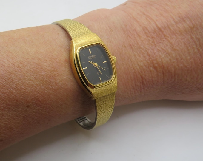 GOLD WATCH / Citizen Quartz womens watches /  7.1" wrist / vintage wrist watch / Japan watch / vintage Watch / watch / ladies watch (e21)