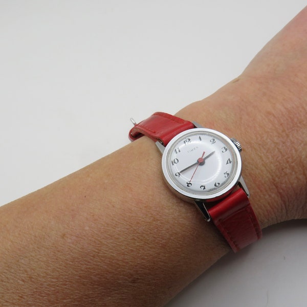 vintage Timex Marlin / mechanical watch / gift for her / wrist watch Self wind watch  17 jewels Watch / boys watch f14