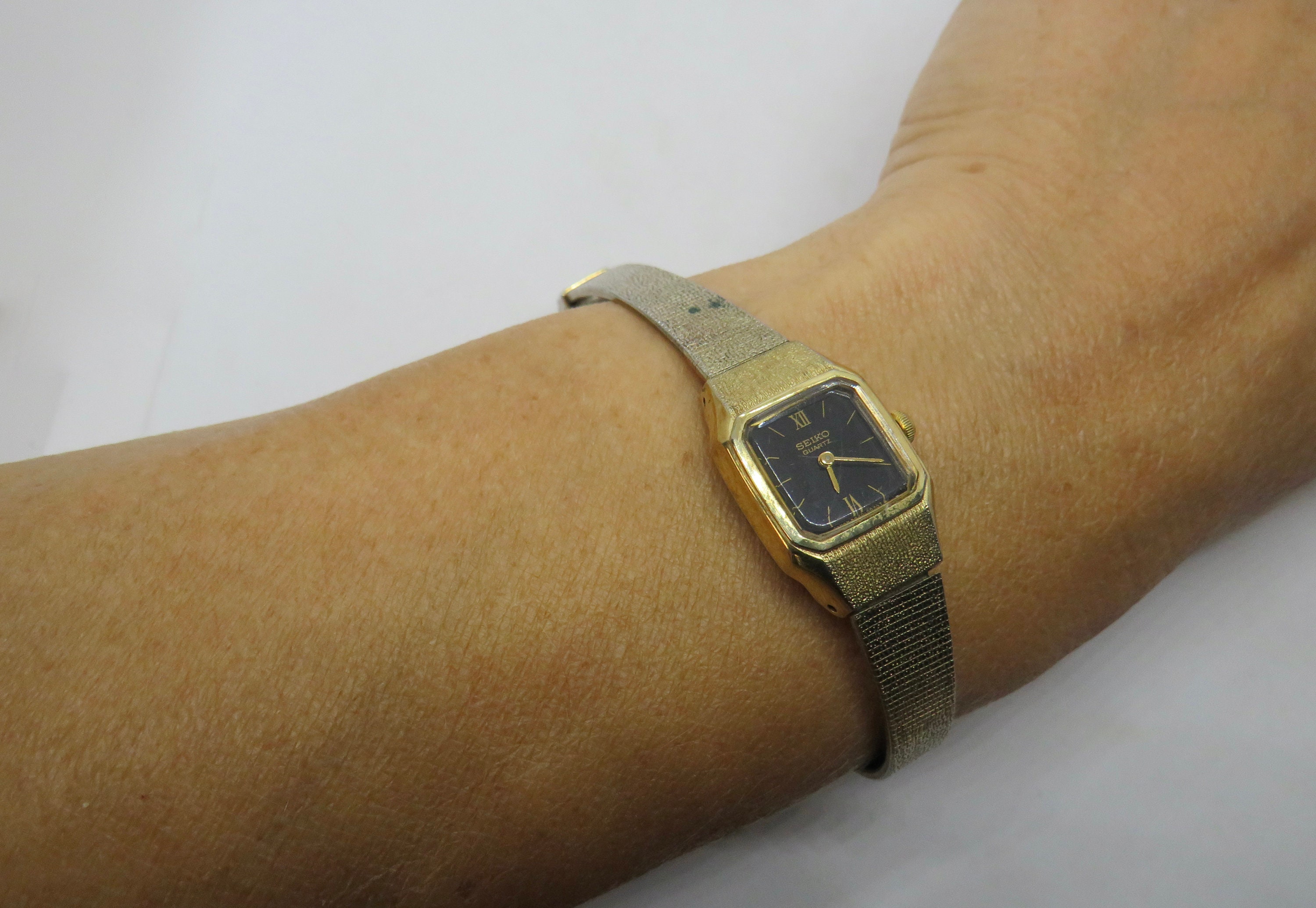 Vintage Seiko Rectangle Quartz Watch / Ladies Dress Watch / - Etsy Australia