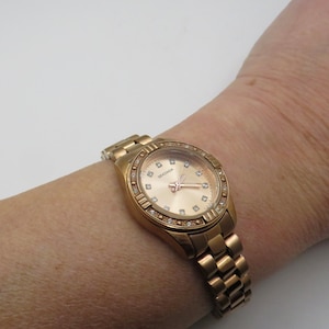 vintage gold watch / vintage 8&quot; wrist watch / ladies watch / vintage diamond Watch / watch / vintage sport  /  ladies watch (k17)