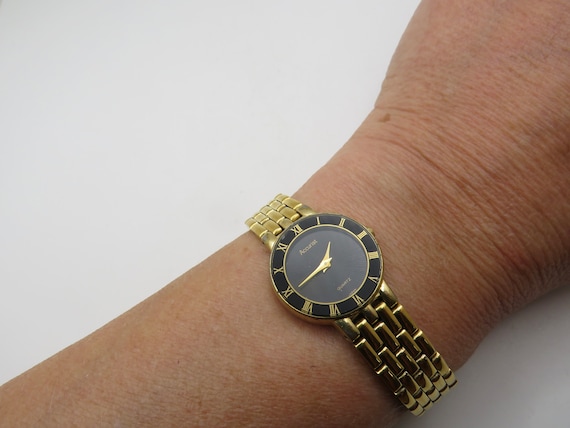 Vintage watch / Accurist dress watch / gold watch / womans  Dress Watch /  ladies Watch /  Gift for her (m20)