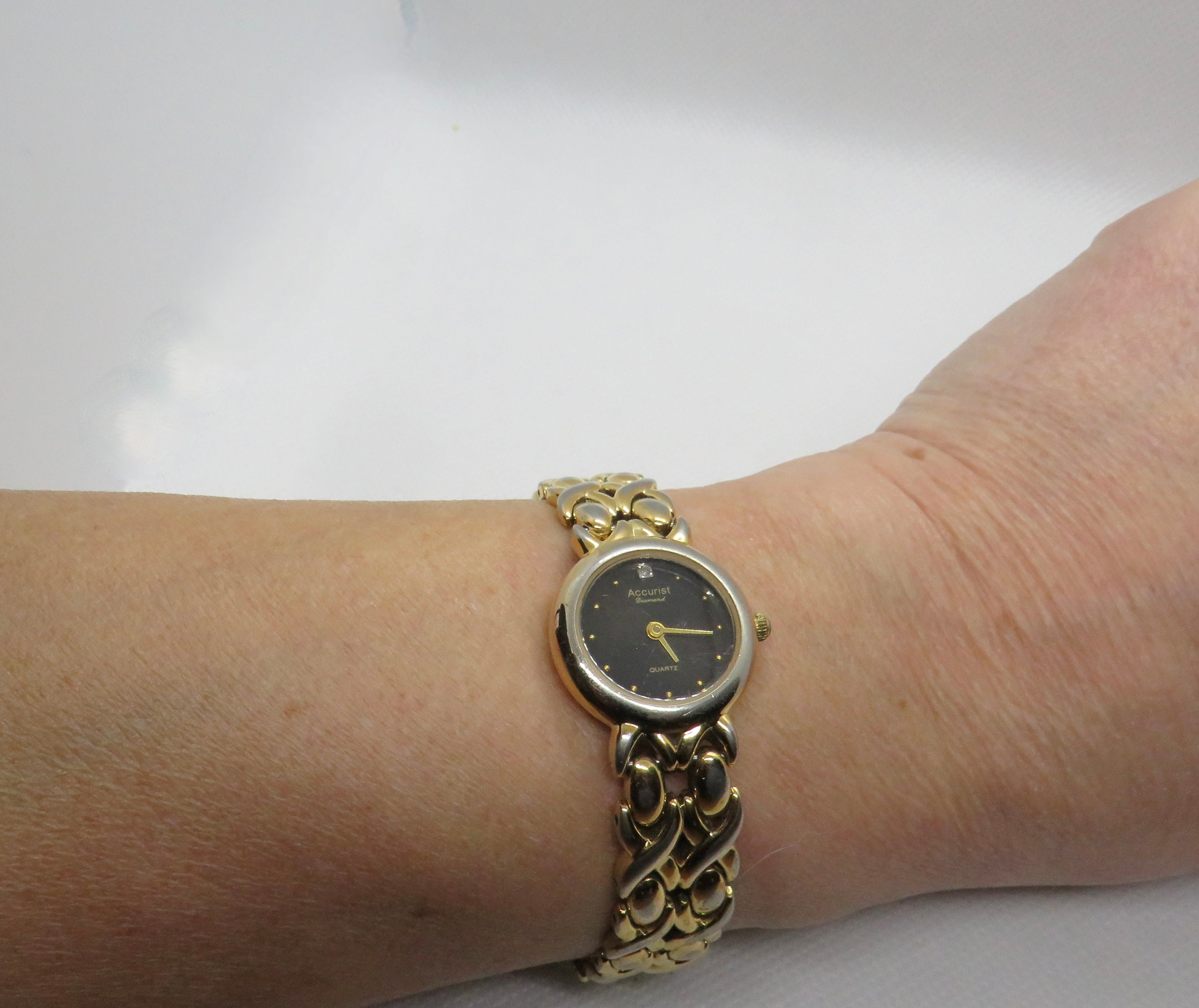 Accurist hotsell watches womens