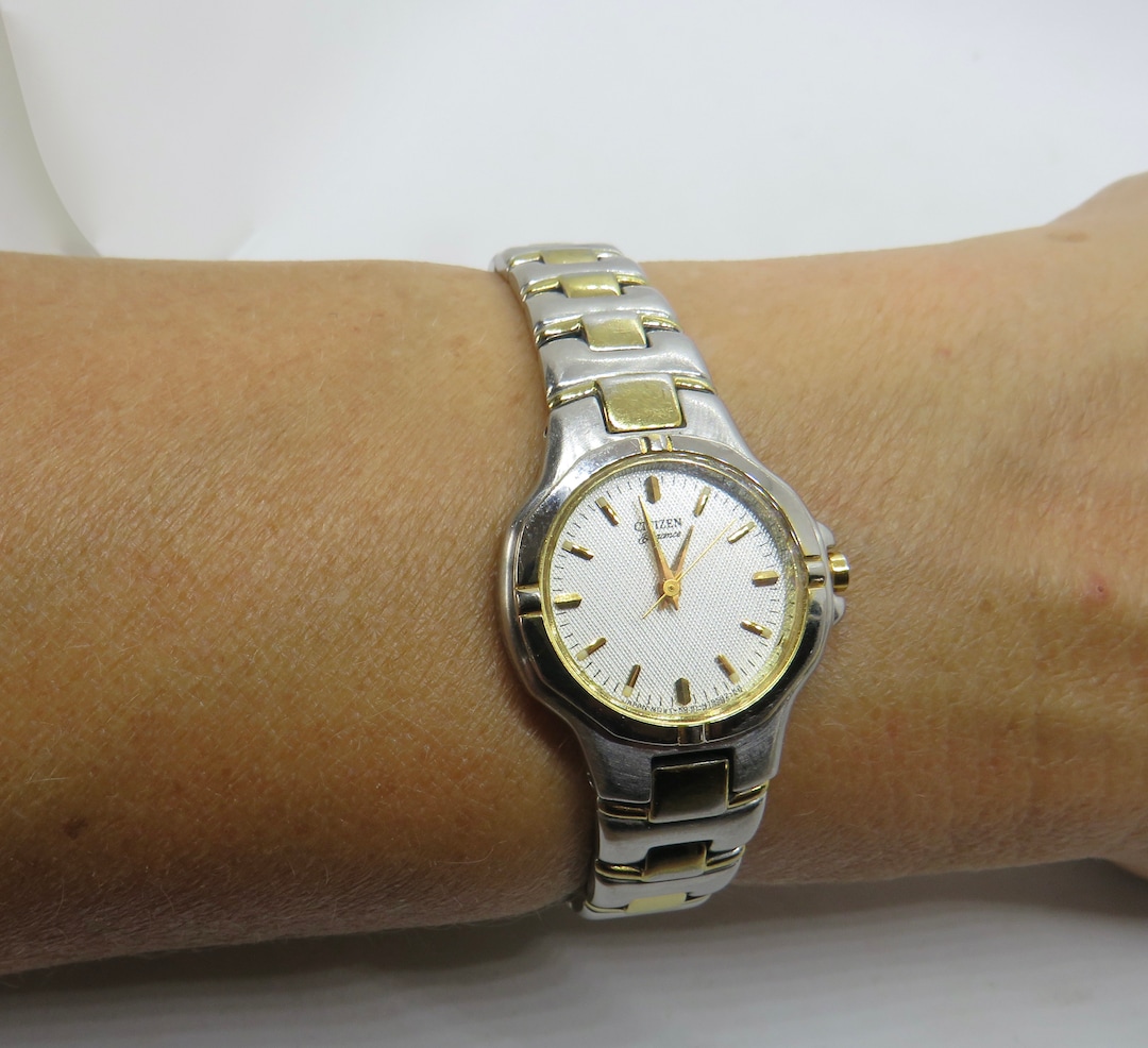 Montre Citizen Quartz Vintage Pour Femme - Boîtier 25 Mm Acier/or, Bracelet Cuir Marron - Années 80
