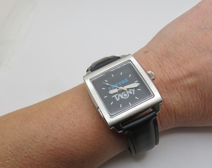 vintage square watch  /  Gents dress watch / quartz Watch / watch / vintage watch / gift for him  (F18)