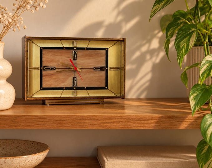 vintage Mantle Metamec clock / Working Quartz clock (a)