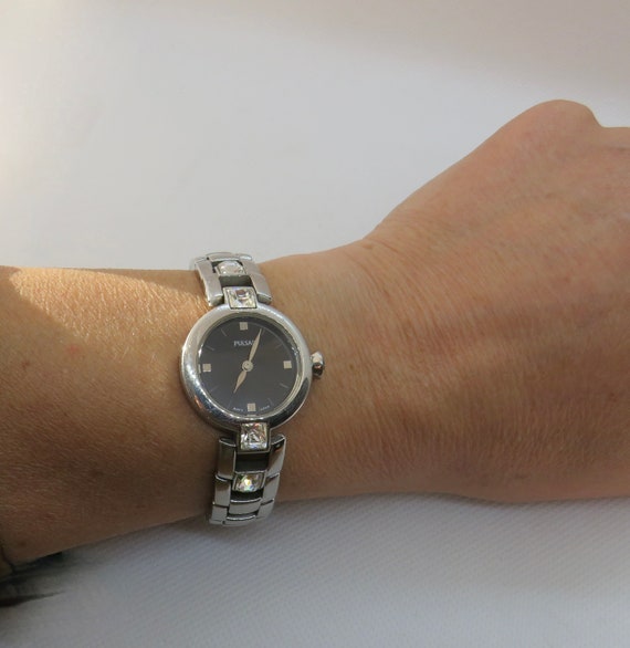 vintage watch pulsar by seiko / classic womens Watch / watch / Vintage watch / quartz watch / diamond vintage ladies / RA15