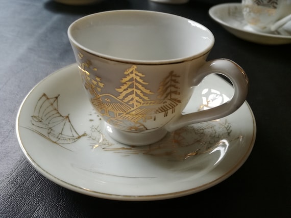 食器売りの少女　A893-1 Vintage Chinese Egg Shell Tea Cup Saucer Hand Painted Girls