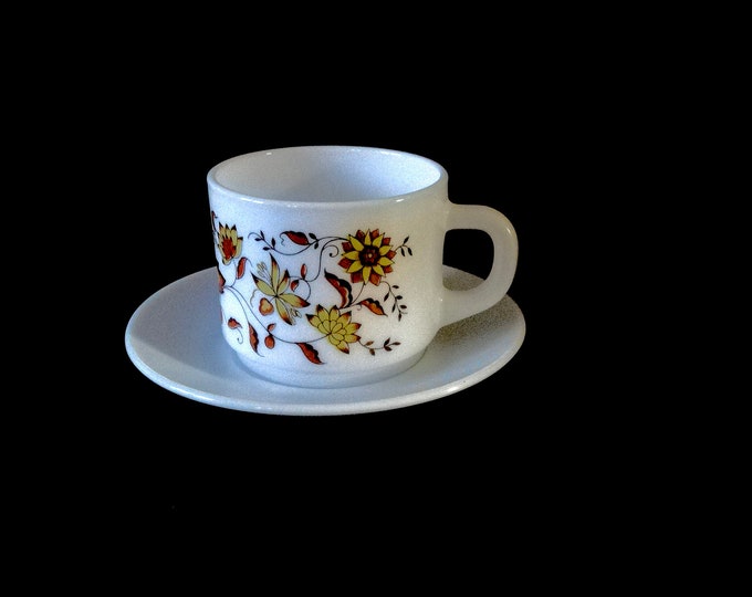 Vintage Arcopal tea set / France  Design / 12x cup and saucer set  / Retro pyrex / 1970s plate / JAJ Vintage / Pyrex plate  / pyrex /