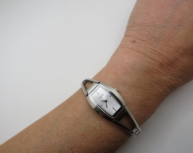 Vintage Guess dress watch / rectangle Quartz watch / metal watch / womens Watch /  watch P31