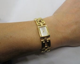 Vintage tank Citizen watch /  7" wrist Quartz watch / Ladies gold Dress Watch /  ladies tank Watch /  Gift for her