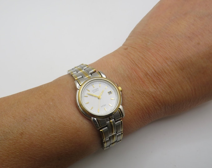 Vintage / gold two tone watch / sports watch /  Citizen Watch / womens Watches /  Gift for her (N29)