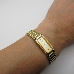 vintage citizen rectangle watch / 7.1 large wrist size / vintage womans watch / Japan watch / vintage Watch / watch ladies watch J18 image 1