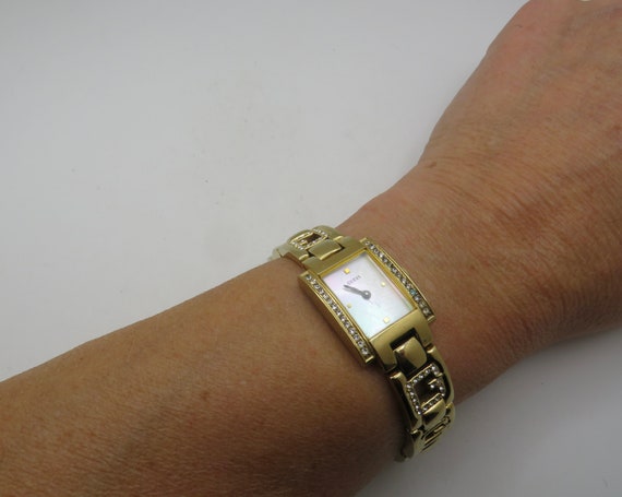 Vintage watch / watches / Guess gold Quartz watch… - image 1