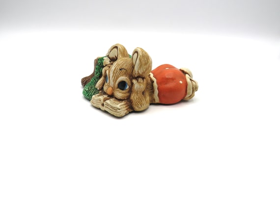 Pendelfin rabbit / book / tree stump / stonecraft / Doreen Noel Roberts / pottery figure made in England /