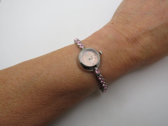 Watch / classic ladies salmon  dial Watch / womans watch / Vintage watch / quartz watch / watch / vintage ladies / watch (x9)