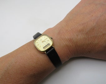 ヴィンテージ セイコー デジタル アラーム ウォッチ / 彼女へのギフト / デジタル クォーツ ムーブメント レディース 腕時計 (b13)