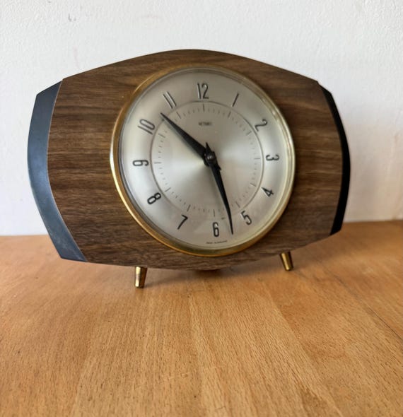 vintage Mantle Metamec clock / Working Machanical clock (a)
